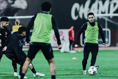 تقسيمة قوية وتدريبات بدنية.. الأهلي يواصل استعداداته لمواجهة الهلال السوداني